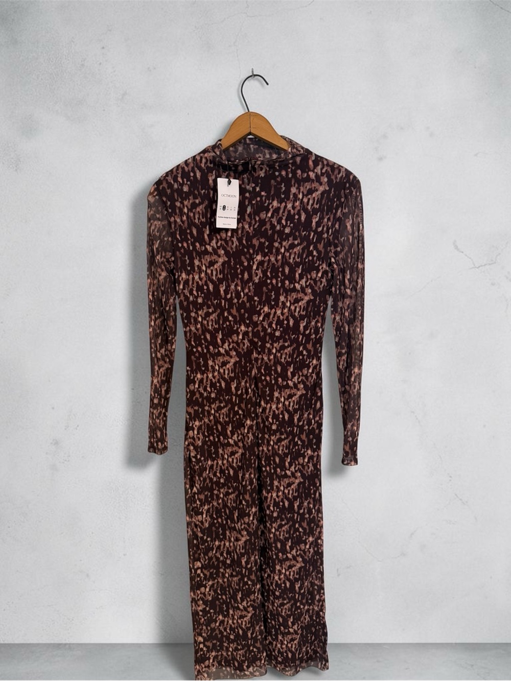 Size small| western long sleeve bottle neck, tortoise printed stretchy maxidress
